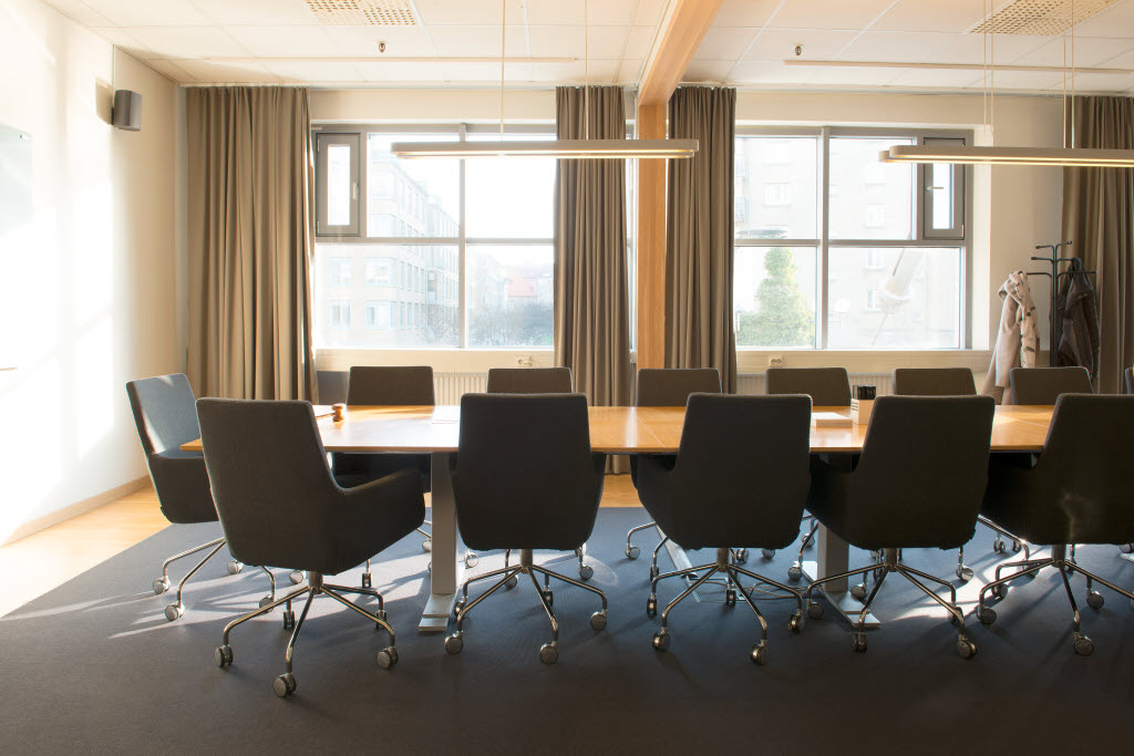 Copyright: Niklas Hagelbeck Scandic-Crown-Conference-Room-Styrelserum.jpg